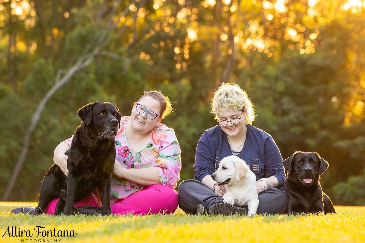 Loki, Luna and Masie's photo session at Castle Hill Heritage Park 