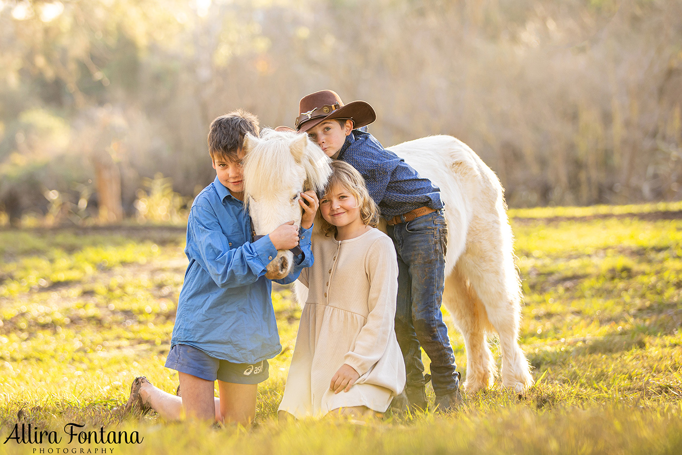The Holmes's family photo session at home