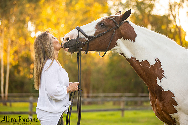 Linda and Batman's photo session at home