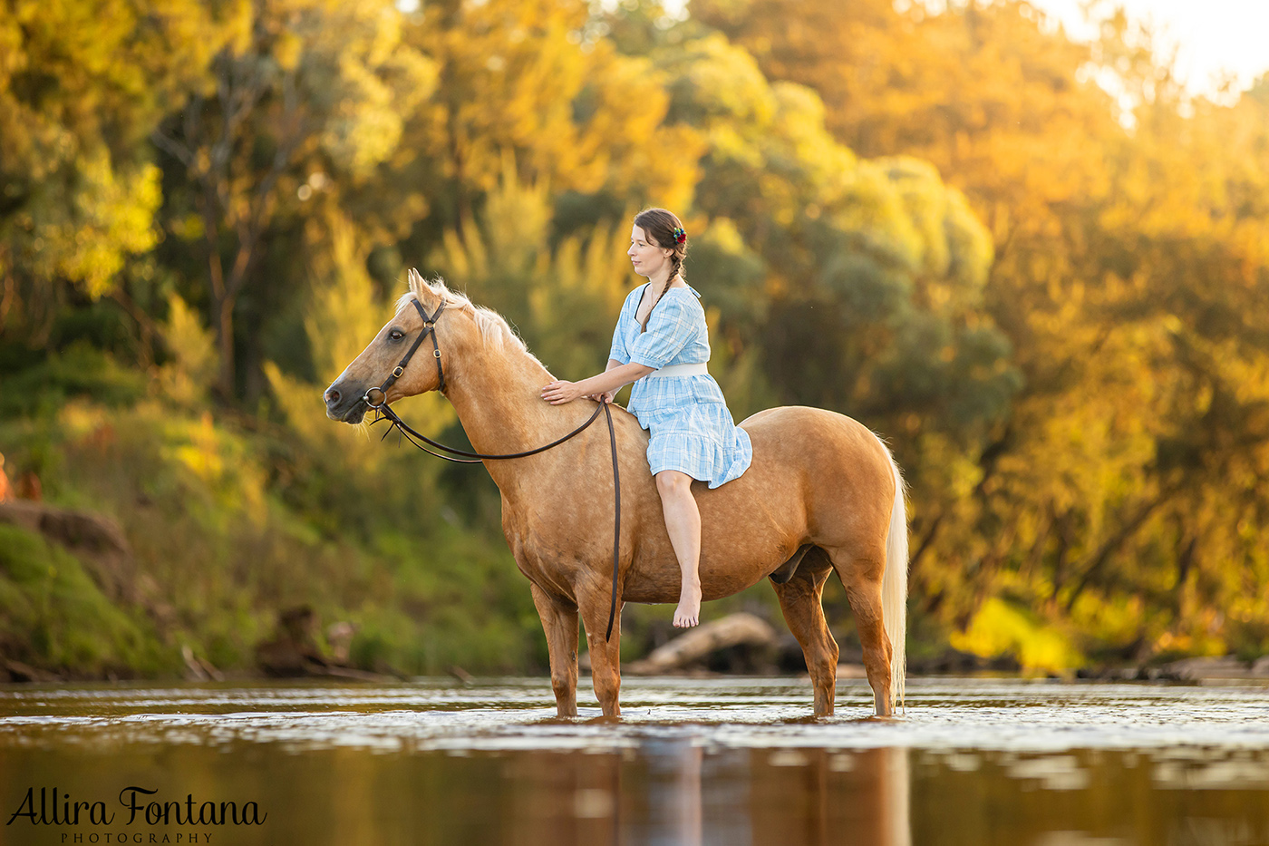 Courtney and Jake's session at Yarramundi River