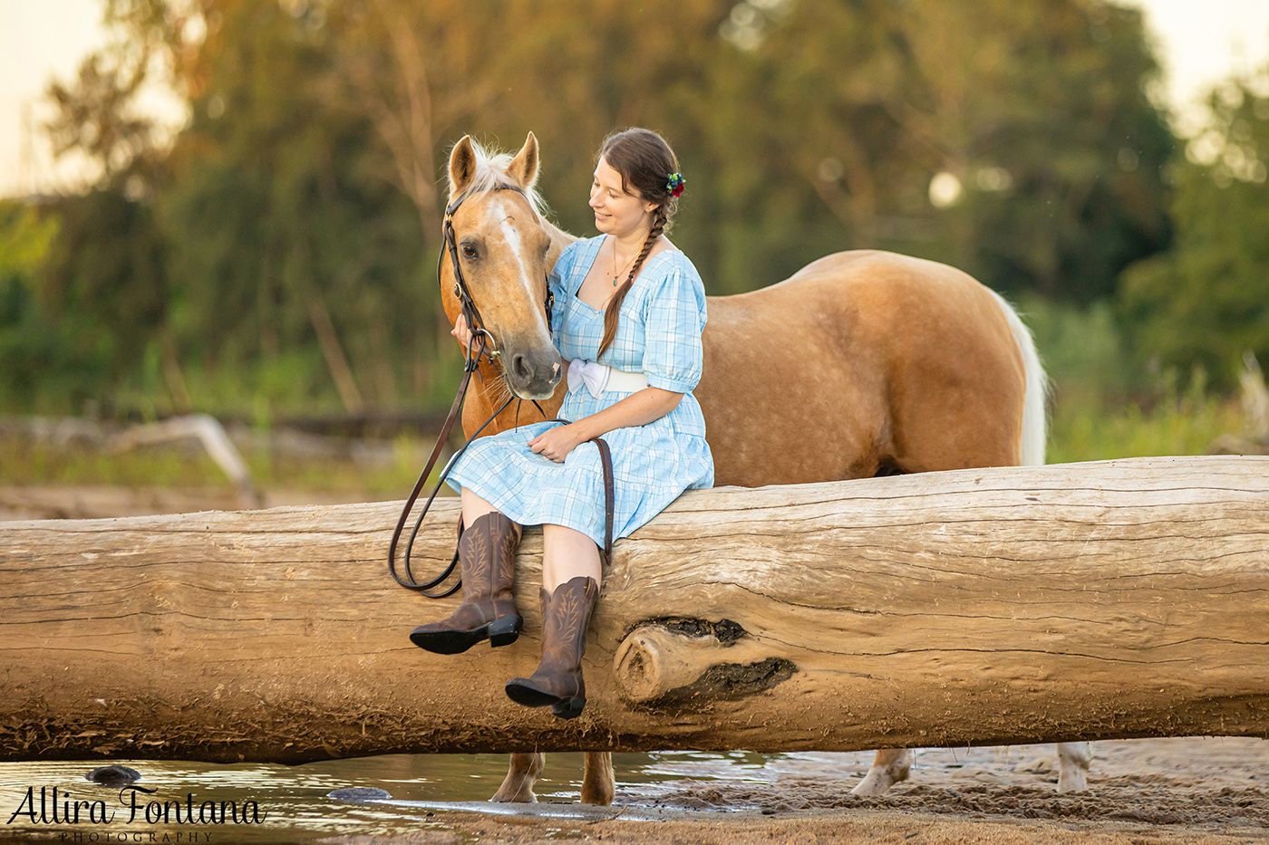 Courtney and Jake's session at Yarramundi River